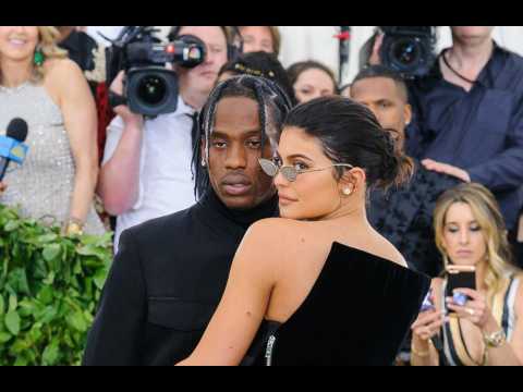 VIDEO : Le cadeau spontan de Travis Scott pour Kylie Jenner