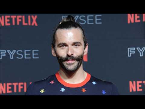VIDEO : Jonathan Van Ness Partners With Essie Nail Polish