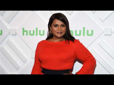 VIDEO : Mindy Kaling Turned Down ?Dream Job? To Stay On ?The Office?