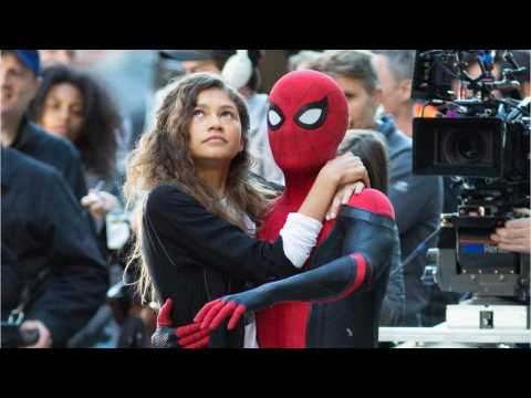 VIDEO : Is Tom Holland's Reaction Telling?