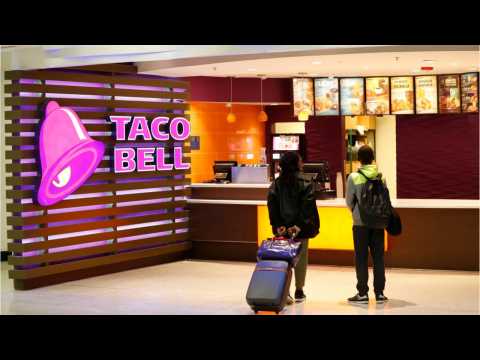 VIDEO : Taco Bell Is Opening Up Palm Springs Hotel