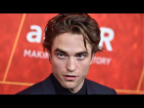 VIDEO : Robert Pattinson Is The New Batman!