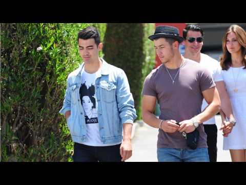 VIDEO : Jonas Brothers Said Disney Channel Sitcom 'Stunted Our Growth'