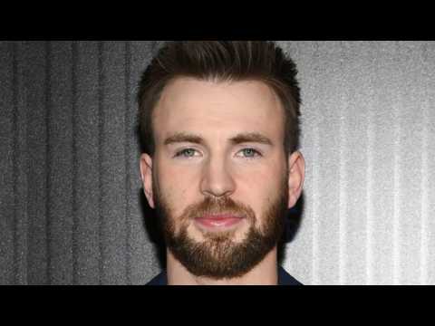 VIDEO : Chris Evans ?First Headshot? Has Fans Laughing