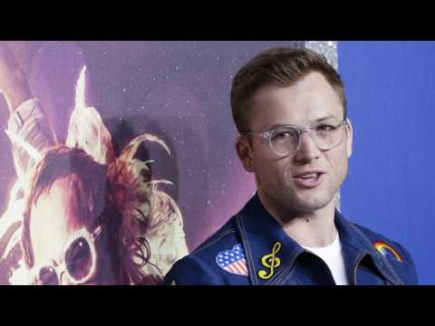 VIDEO : Taron Egerton Talks About Getting Ready For 'Rocketman'