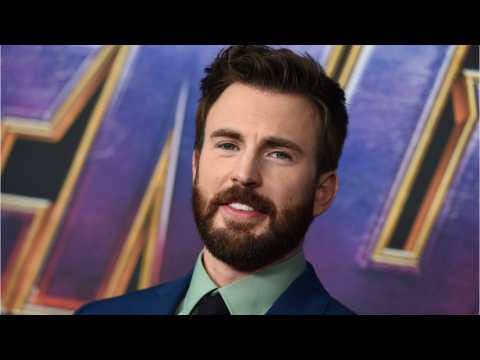 VIDEO : Captain America Star Chris Evans' Shares First Headshot
