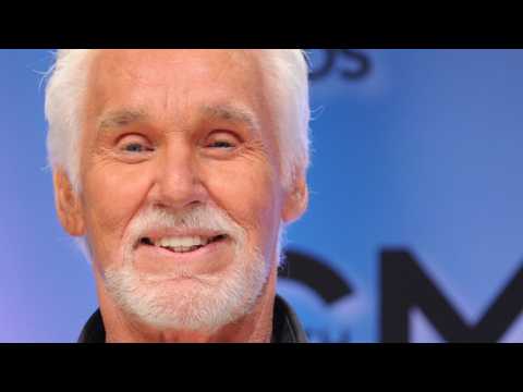 VIDEO : Country Star Kenny Rogers Insists He Isn't Dying Just Yet