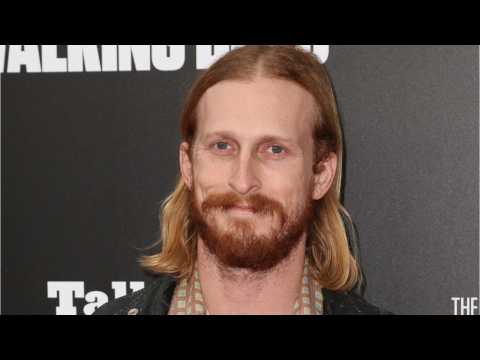 VIDEO : 'Fear The Walking Dead' Star Is 