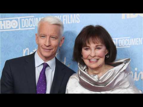 VIDEO : U.S. Fashion Icon Gloria Vanderbilt Has Died At the Age Of 95