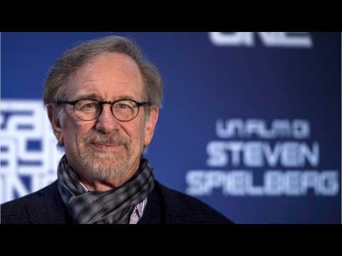 VIDEO : Steven Spielberg Writing Horror Series That Can Only Be Watched at Night