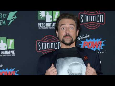 VIDEO : Ashley Tisdale And Kevin Smith End Twitter Feud