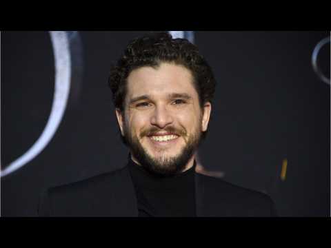 VIDEO : Kit Harington In Treatment Center For Unhealthy Lifestyle
