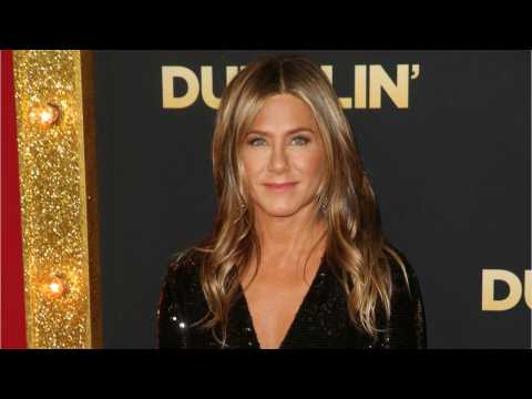 VIDEO : Jennifer Aniston Now Says She's Up For A 'Friends' Reunion