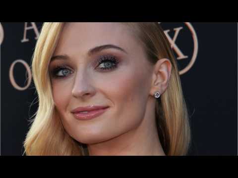 VIDEO : Sophie Turner Says 'Dark Phoenix' Cast Played Drinking Games Together