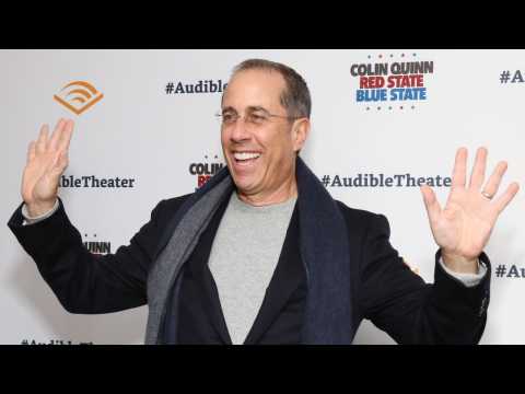 VIDEO : Jerry Seinfeld Accidentally Photobombs Daughter?s Prom Photo
