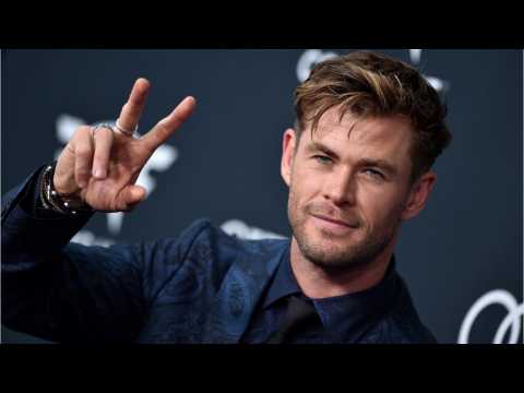 VIDEO : Chris Hemsworth Thinks Idris Elba Should Be The Next James Bond