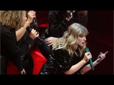 VIDEO : Taylor Swift Announces New Album Title, Release Date