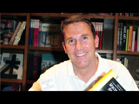 VIDEO : Author Nicholas Sparks Fights Against Allegations Of Racism And Homophobia