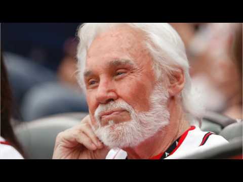 VIDEO : Country Star Kenny Rogers Dismisses Rumors About His Health