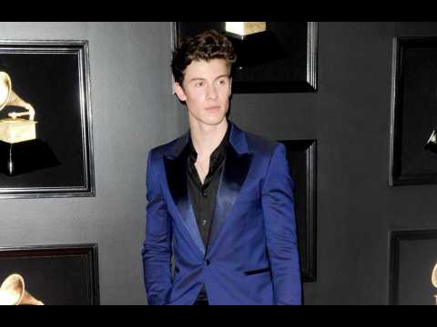 VIDEO : Shawn Mendes supprime les rseaux sociaux de son tlphone