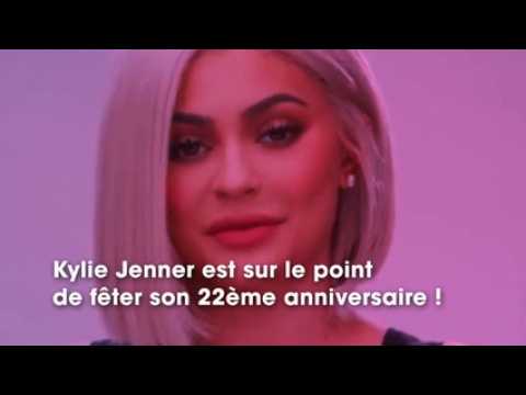 VIDEO : Kylie Jenner : bientt le mariage, elle aurait apport une robe de marie  son anniversaire