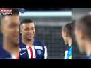 PSG - Saint-Etienne : Kylian Mbappé met un vent à l'arbitre (vidéo)