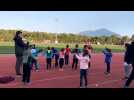 En plein match du Standard, des enfants envahissent la piste d'athlétisme!