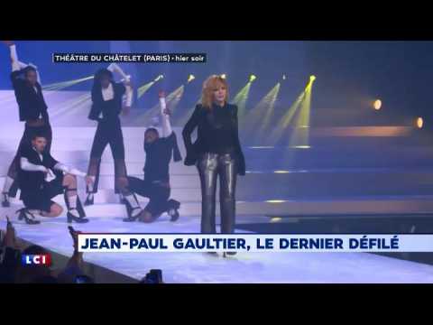 VIDEO : Jean Paul Gaultier fait défiler Mylène Farmer et Iris Mittenaere pour son dernier show haute