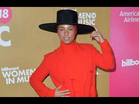 VIDEO : Alicia Keys: 'tre mre a chang ma faon de penser'