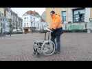 Koekelberg teste l'accessibilité PMR des trottoirs et des places avec une chaise de mesure innovante