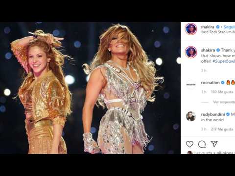 VIDEO : Jennifer Lpez y Shakira deslumbran en el descanso de la Super Bowl