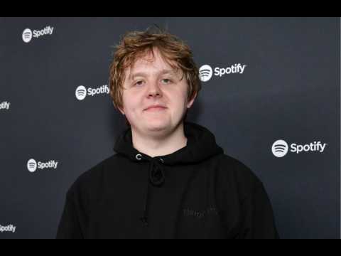 VIDEO : Lewis Capaldi souhaite composer le gnrique du prochain James Bond