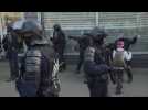 France : le policier français porte plainte contre le manifestant qu'il a frappé