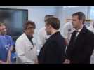 Emmanuel Macron interpellé avec véhémence par un médecin sur la situation des hôpitaux (vidéo)