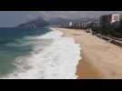 À Rio, les plages interdites d'accès avant un probable nouveau tour de vis
