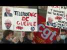 Les salariés de Téléfoot manifestent contre les conditions de leur licenciement