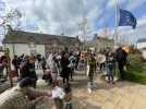 Soixante manifestants soutiennent la gérante de l'ancien café de Soulvache