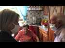 La ministre Brigitte Bourguignon en visite chez des retraités étaplois