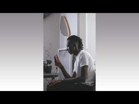 VIDEO : Podcast : Mory Sacko - A Pole - Elle  Table