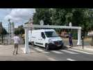 Camionnette coincée sur le pont Villars à Valenciennes