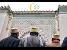 Non, la garde républicaine n'est pas postée devant la Grande Mosquée de Paris