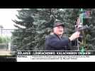 Biélorussie : le président Loukachenko filmé avec une kalachnikov à la main