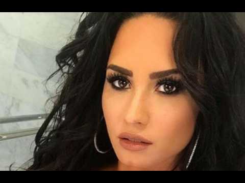 VIDEO : Demi Lovato  est 'dvaste' par la mort d'un ami