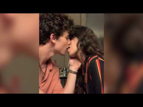 VIDEO : El chocante morreo de Shawn Mendes y Camila Cabello