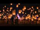 Thaïlande: un millier de lanternes dans le ciel pour le festival Yee Peng