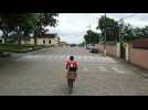 Brésil: dans la seule ville sans cas de Covid-19, la prévention se fait à vélo