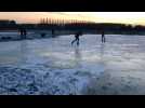 Séance de patinage sur glace naturelle dans le Nord du pays