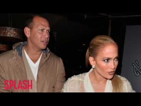 VIDEO : Jennifer Lopez Was 'Wary' Of Alex Rodriguez To Begin With
