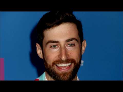 VIDEO : Host Scott Rogowsky Is Leaving 'HQ Trivia'