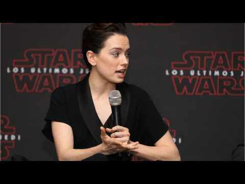 VIDEO : Daisy Ridley Shares Some Pretty Big Star Wars News